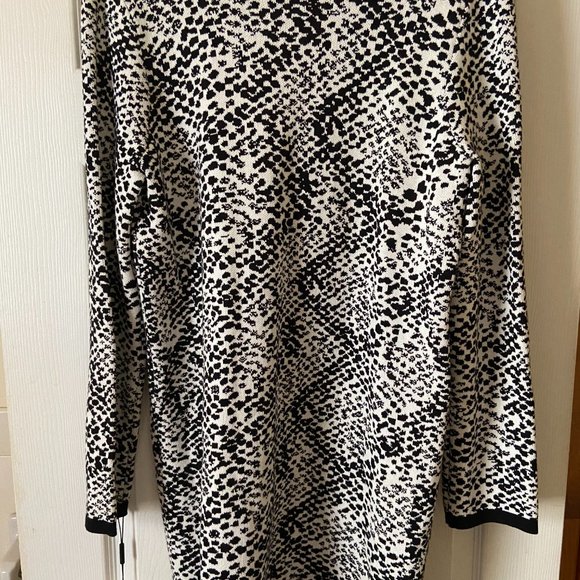 Calvin Klein Snow Leopard Print Duster - SIZE M $30 - Picture 4 of 5